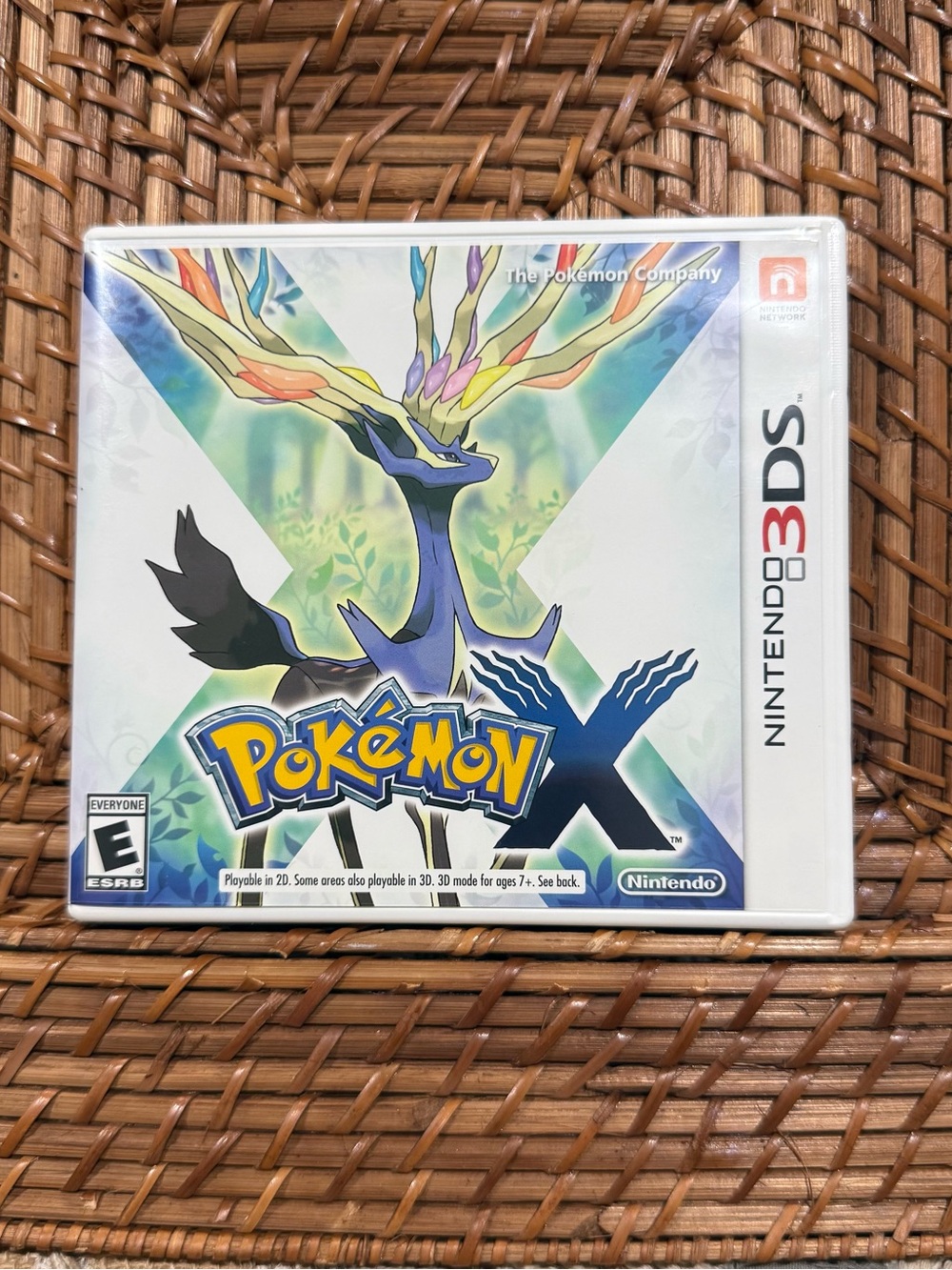 Nintendo Pokémon X – White & Multicolor Artwork (3DS)